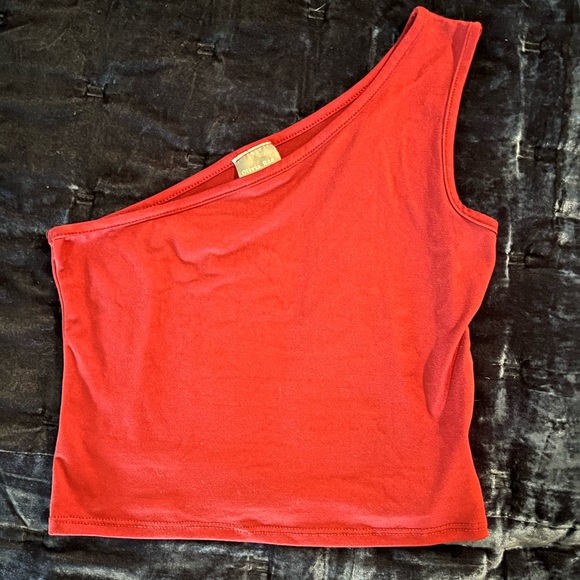 One Shoulder Top - Picture 2 of 3
